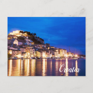 Ville croate Sibenik la nuit Carte postale