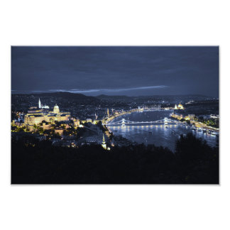 Ville de Budapest (Hongrie) en photo de nuit