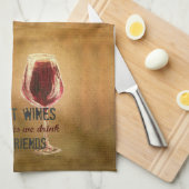 Vin avec des serviettes de cuisine d'amis (Quart Plié)