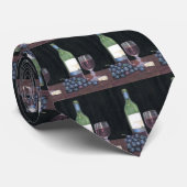 Vin de bouteille et cravate de raisins (Roulé)