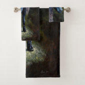 Vin d'étalon friésien sous les projecteurs, peintu (En situation)