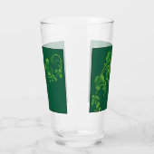 Vin et verre de trèfle de Saint-Patricks (Gauche)