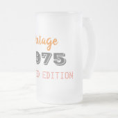 Vintage 1975 Frosted Beer Mug – 50th Birthday Gift Matglas Bierpul (Voorkant rechts)