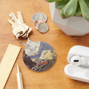 Vintage-auto op Mountain Road in Winter met sneeuw Sleutelhanger