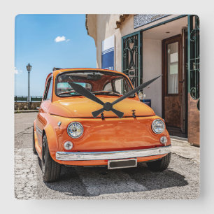 Vintage-auto van Italië. Vierkante Klok