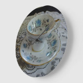 Vintage Aynsley Blue Rose Tea Cup Horloge (Angle)