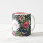 Vintage Hibiscus sombre motif Monogram Mug (Devant droit)