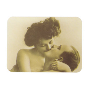 Vintage love couple kissing sepia illustration magneet