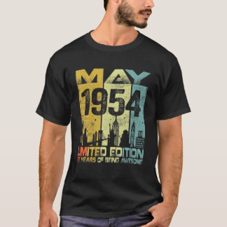 Vintage mei 1954 Funny 67th Birthday 67 Years old T-shirt