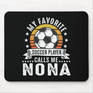 Vintage Mijn favoriete voetballer noemt me Nona  Muismat