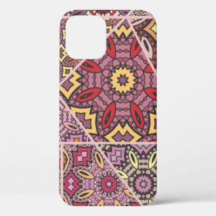 Vintage patchwork quilt pattern. Corativlinder iPhone 12 Hoesje