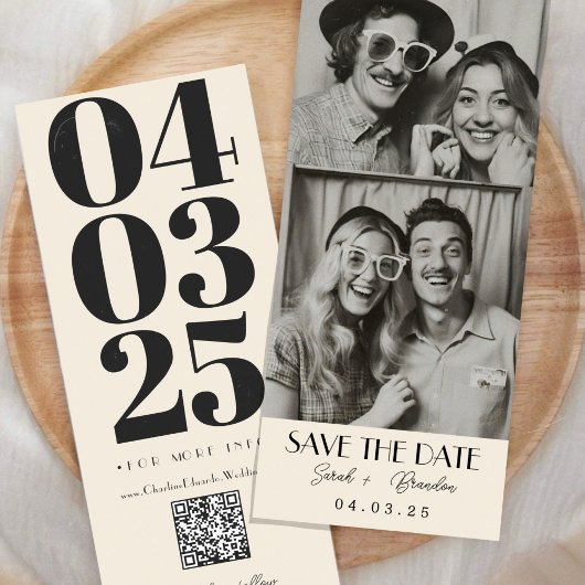 Vintage Photobooth Typografie Qrcode Save the Date Kaart