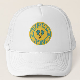Vintage Pickleball Club Est. 2024 Embleem Trucker Pet