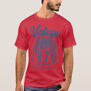 Vintage Tractor Farmer Birthday Born In 1970 & Eas T-shirt