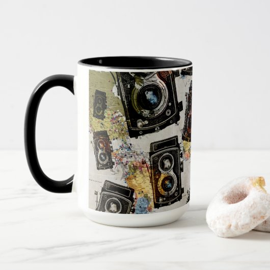 Vintage Travel Camera Patroon Mok (Met donut)