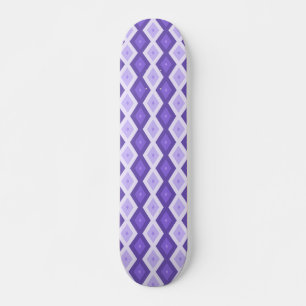Violet diamantpatroon skateboard