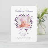 Violet Folial Floral Wreath Faire-part de naissanc (Debout devant)