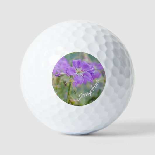 Violet Geranium Wildflower bloem en naam Golfballen (Voorkant)