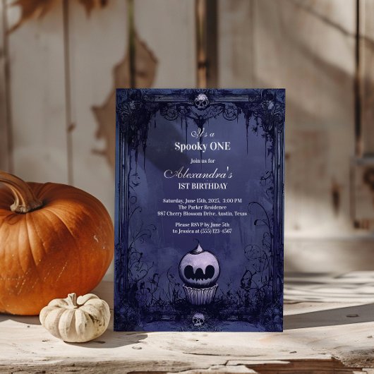 Violet Gothic Spooky ONE Verjaardag Kaart