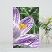Violet lentescrocus briefpapier (Staand voorkant)
