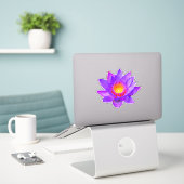 Violet Lotus Flower Sticker (Laptop op bureau)