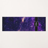 Violet paarse abstracte galaxy Custom Monogram Yogamat (Voorkant (horizontaal))