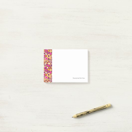Violet Polka Dot Pattern Post-it® Notes (Op bureau)