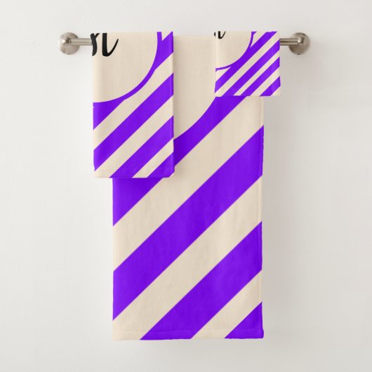 Violet Stripes Bad Handdoek (Insitu)