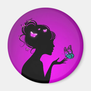 Violette vlinders vrouw liefkozend magneet