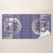 violettes dans un bocal de lune (Serviette de bain)