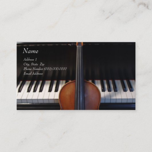 Violon sur le carte de visite de piano (Devant)