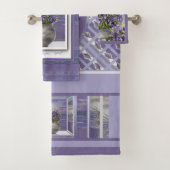 Viooltjes in een maanpot bad handdoek (Insitu)