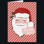 Visage Père Noël joyeux | Rose et rouge |<br><div class="desc">Cette carte présente un visage Père Noël joyeux sur un arrière - plan rayé rose et rouge avec un texte qui dit "ho,  ho,  ho" en lettres blanches dans une bulle de conversation rose. L'intérieur a un accueil de vacances et un endroit pour que vous personnalisiez avec vos noms.</div>