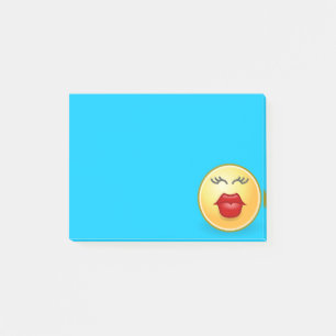 Visage qui Embaie sur un Post-It Bleu