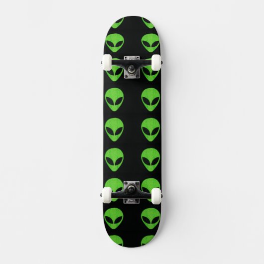 Visages Aliens - Skateboard vert (Recto)