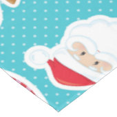 Visages de la nappe de Noël (Angle)