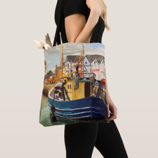 Visboot bij haven tote bag (Dichtbij)