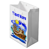 Visboot Cartoon Medium Cadeauzakje (Voorkant Gekanteld)