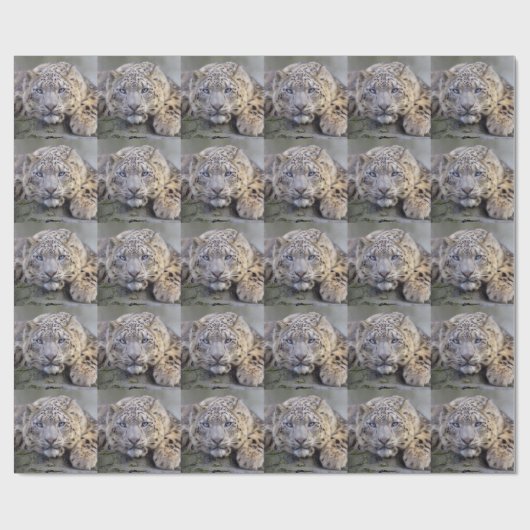 Vishnu Snow Leopard Wrapping Paper Cadeaupapier (Vlak)