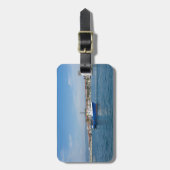 Vissende boot die naar het zee gaat bagagelabel (Voorkant verticaal)