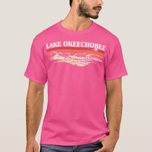 Vissende kamperingsmeer bij het okeecho-meer t-shirt