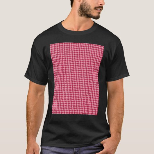 Viva Magenta Small Houndstooth Pattern T-shirt (Voorkant)