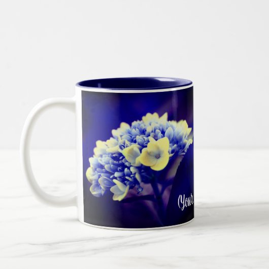 Vivid Blue Hydrangea Flower Personalized Tweekleurige Koffiemok (Links)