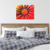 Vivid Color Gerber Daisy Canvas (Insitu (Slaapkamer))