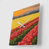 Vivid Red en Gold Tulips in Skagit County Accent Vierkante Klok (Hoek)