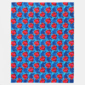 Vivid Red Roses op blauwe achtergrond Fleece Deken (Voorkant)