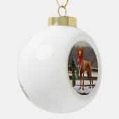 Vizsla Hond in Sneeuw Kerstmis Keramische Bal Ornament (Links)