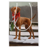 Vizsla Hond in Sneeuw Kerstmis Medium Cadeauzakje (Voorkant)