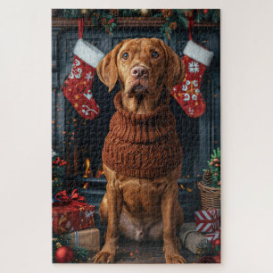 Vizsla-hond met kerstcadeaus bij de open haard legpuzzel
