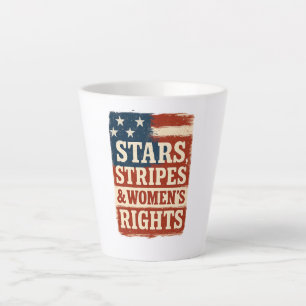 Vlag met sterren, strepen en vrouwenrechten in dis latte mok